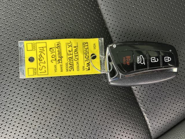 used 2019 Hyundai Santa Fe XL car, priced at $15,094