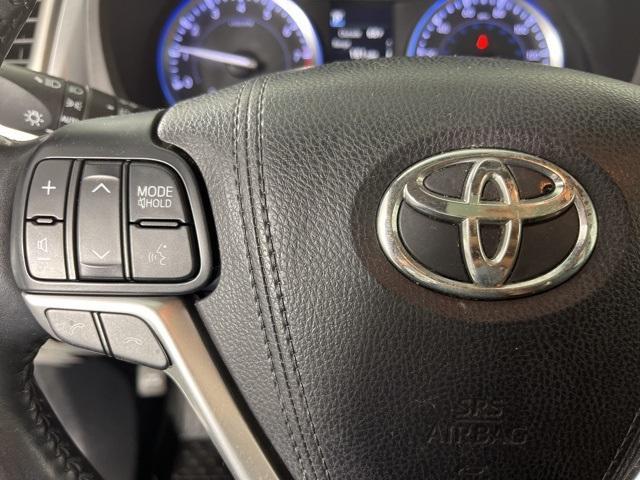 used 2017 Toyota Highlander car, priced at $19,358