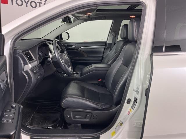 used 2017 Toyota Highlander car, priced at $19,358