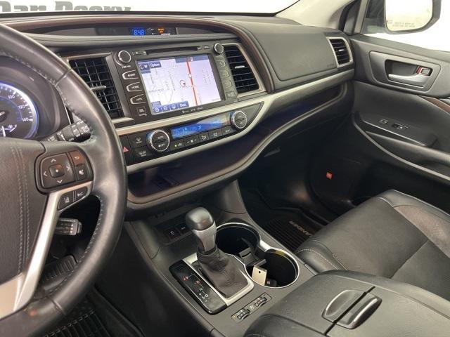 used 2017 Toyota Highlander car, priced at $19,358