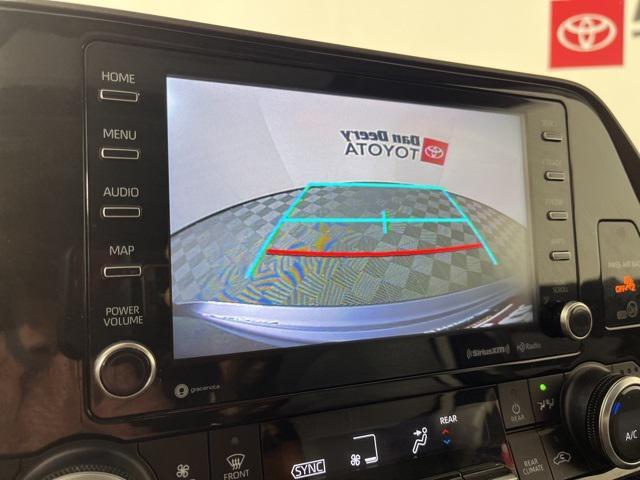 used 2022 Toyota Highlander Hybrid car, priced at $28,179