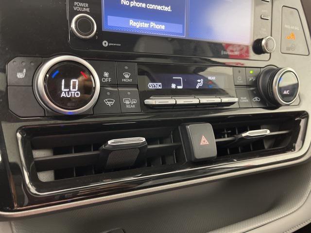 used 2022 Toyota Highlander Hybrid car, priced at $28,179