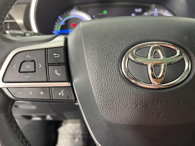 used 2022 Toyota Highlander Hybrid car, priced at $28,179
