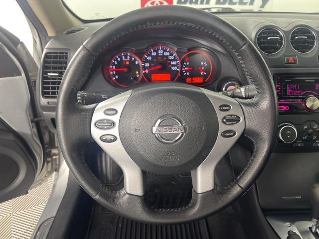 used 2009 Nissan Altima car, priced at $2,500