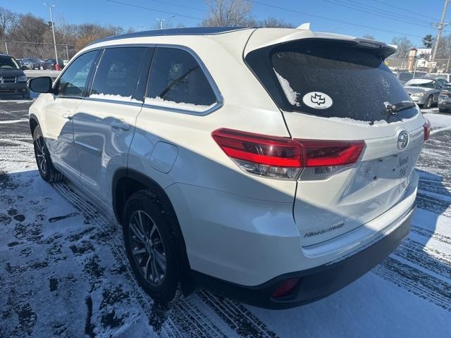 used 2018 Toyota Highlander car, priced at $26,000