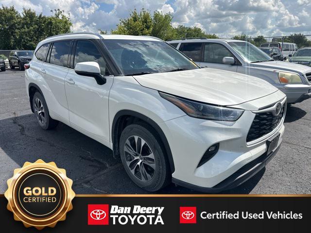 used 2021 Toyota Highlander car, priced at $33,000