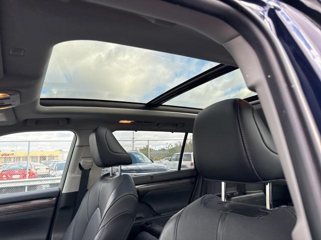 used 2022 Toyota Highlander car