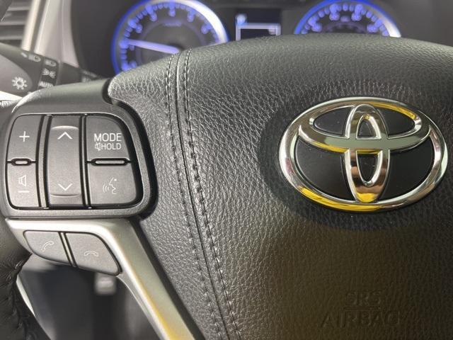 used 2019 Toyota Highlander car, priced at $32,799