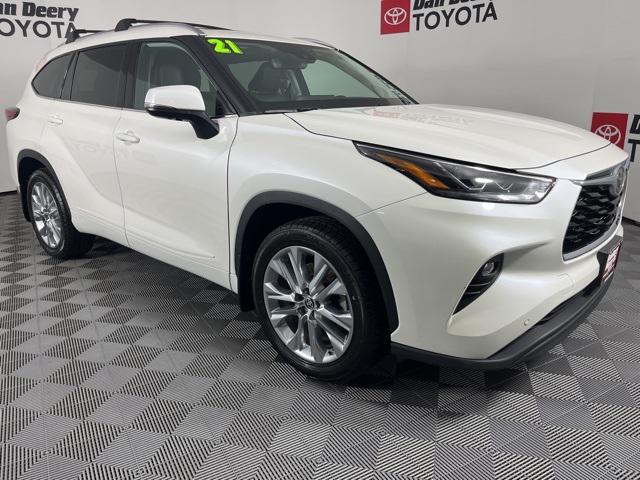 used 2021 Toyota Highlander car, priced at $31,700