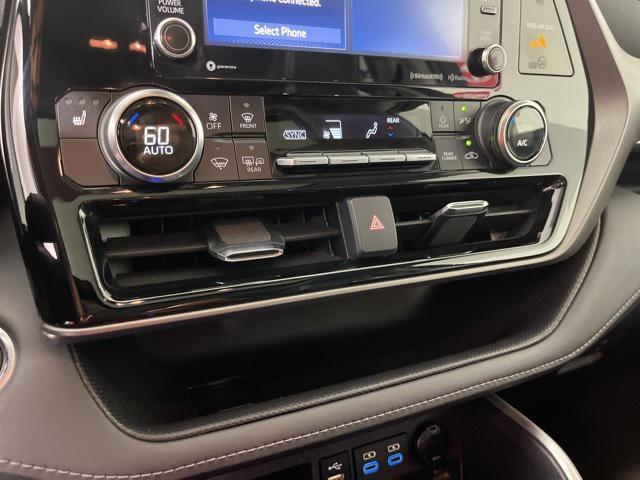 used 2022 Toyota Highlander car, priced at $39,335