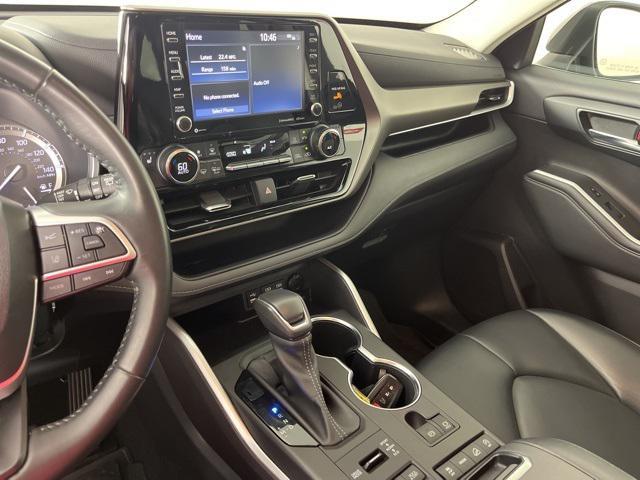 used 2022 Toyota Highlander car, priced at $39,335
