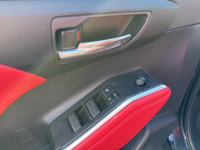 used 2021 Toyota Highlander car, priced at $35,500