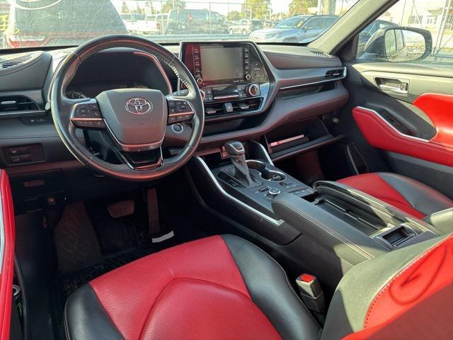 used 2021 Toyota Highlander car, priced at $35,500