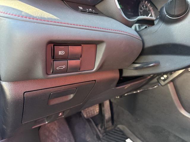 used 2021 Toyota Highlander car, priced at $35,500