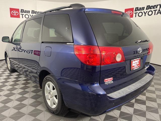 used 2007 Toyota Sienna car, priced at $1,800