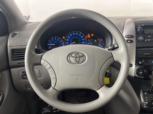 used 2007 Toyota Sienna car, priced at $1,800