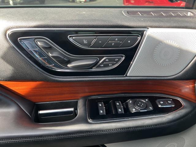 used 2020 Lincoln Navigator car