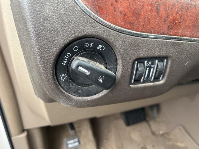 used 2012 Chrysler Town & Country car