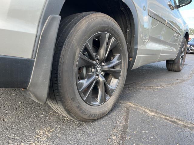 used 2016 Toyota Highlander car, priced at $20,100