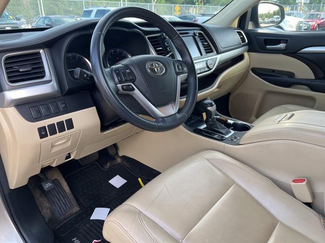 used 2016 Toyota Highlander car, priced at $20,100