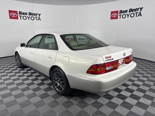 used 1999 Lexus ES 300 car, priced at $3,500