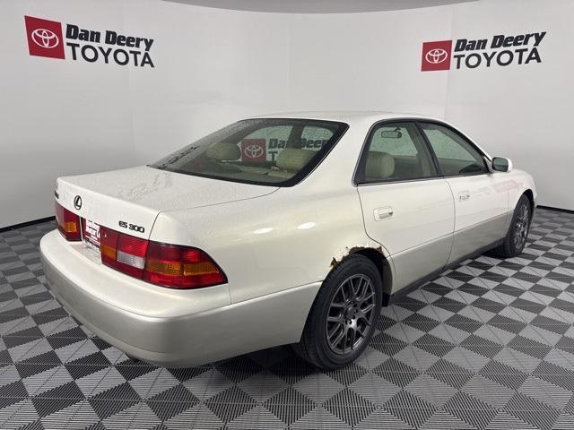 used 1999 Lexus ES 300 car, priced at $3,500