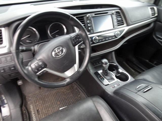 used 2018 Toyota Highlander Hybrid car