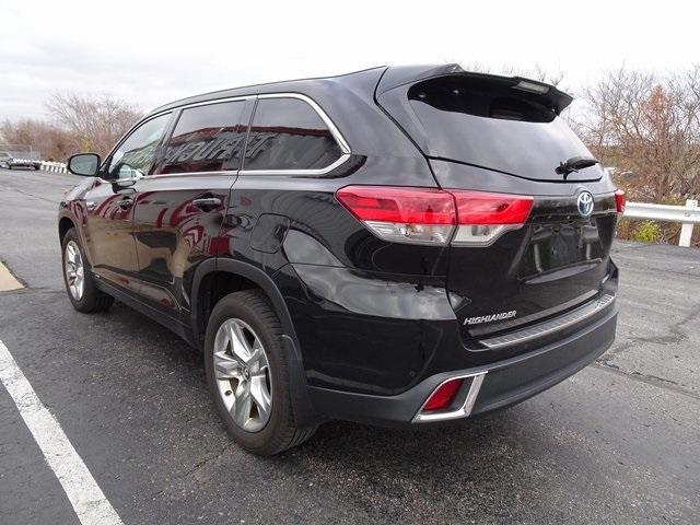 used 2018 Toyota Highlander Hybrid car