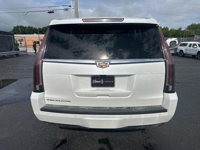 used 2019 Cadillac Escalade ESV car, priced at $35,400