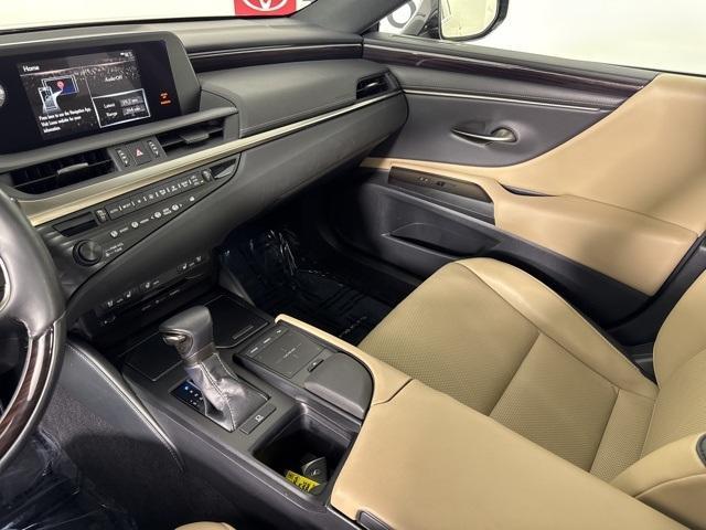 used 2019 Lexus ES 350 car, priced at $29,323