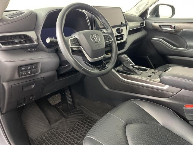 used 2023 Toyota Highlander Hybrid car, priced at $50,767