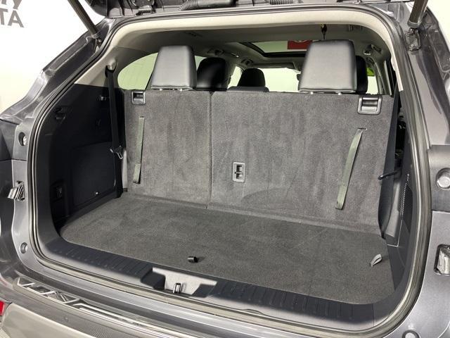 used 2023 Toyota Highlander Hybrid car, priced at $50,767