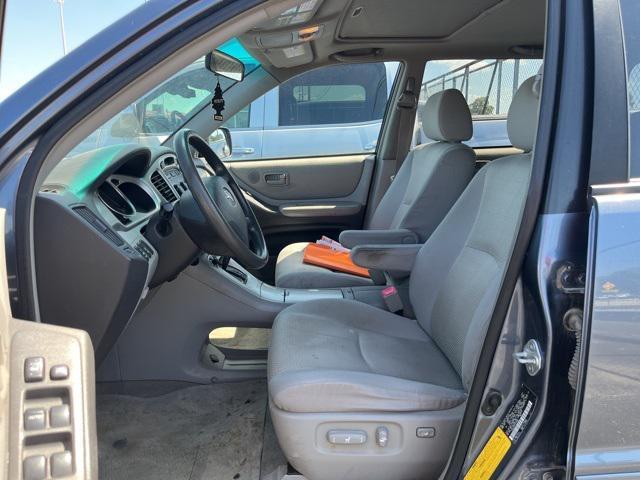 used 2007 Toyota Highlander car, priced at $4,900