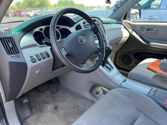 used 2007 Toyota Highlander car, priced at $4,900