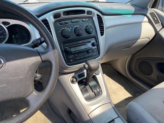 used 2007 Toyota Highlander car, priced at $4,900