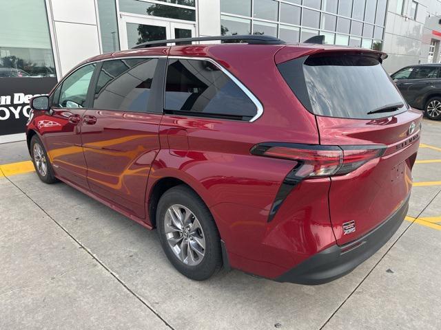 used 2021 Toyota Sienna car, priced at $40,400