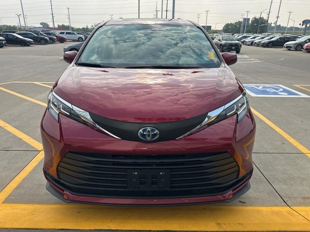 used 2021 Toyota Sienna car, priced at $40,400