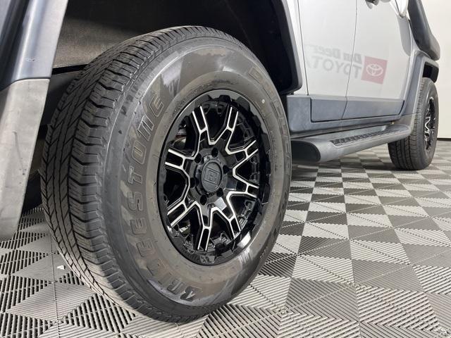 used 2007 Toyota FJ Cruiser car, priced at $11,288