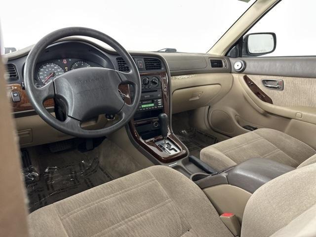 used 2000 Subaru Outback car, priced at $2,200