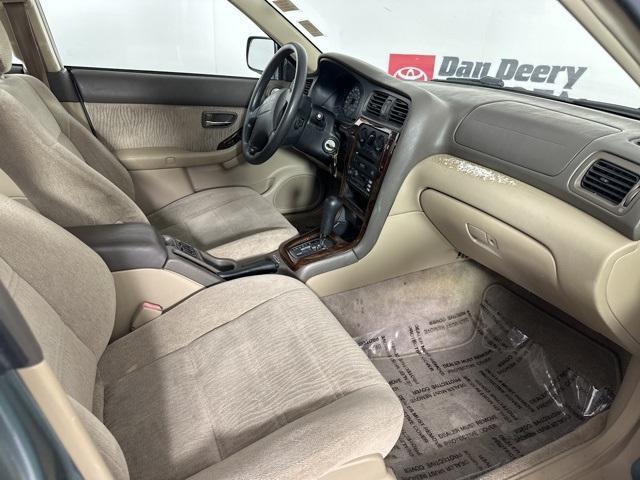 used 2000 Subaru Outback car, priced at $2,200