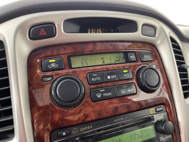 used 2005 Toyota Highlander car, priced at $5,300