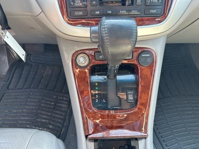 used 2005 Toyota Highlander car, priced at $5,500