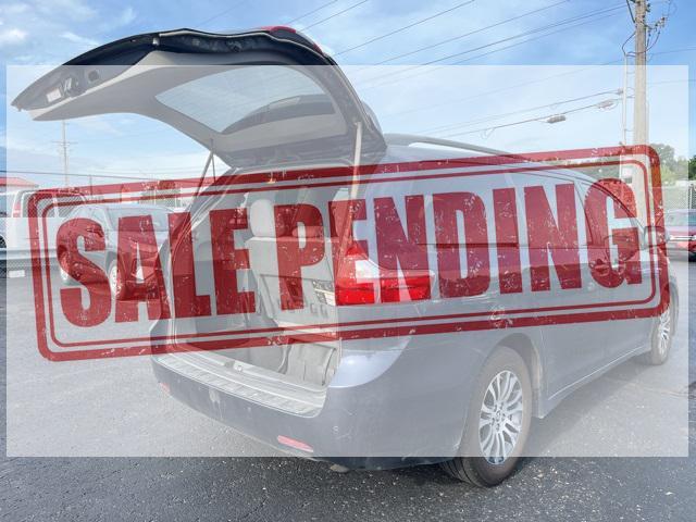 used 2019 Toyota Sienna car