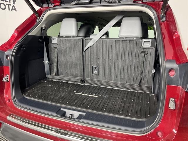 used 2021 Toyota Highlander car, priced at $41,668