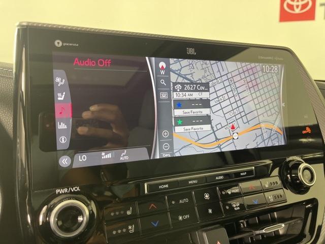 used 2021 Toyota Highlander car, priced at $41,668