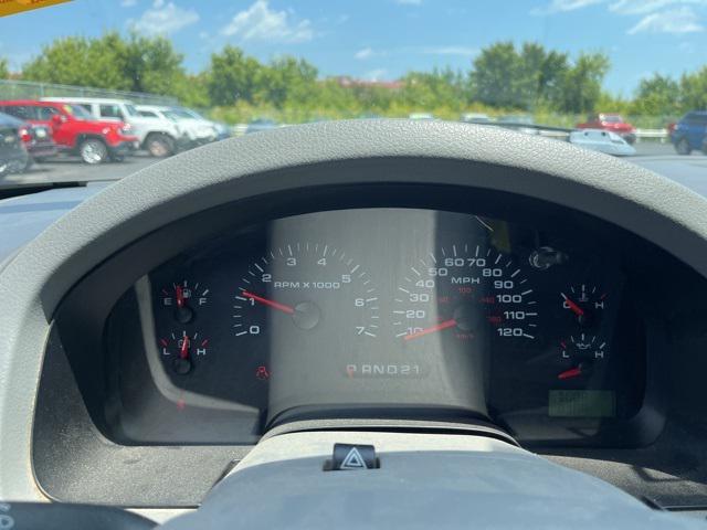 used 2004 Ford F-150 car