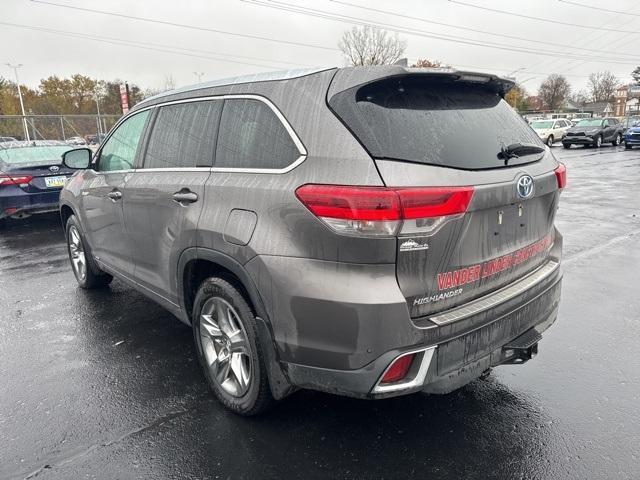 used 2019 Toyota Highlander Hybrid car, priced at $28,292