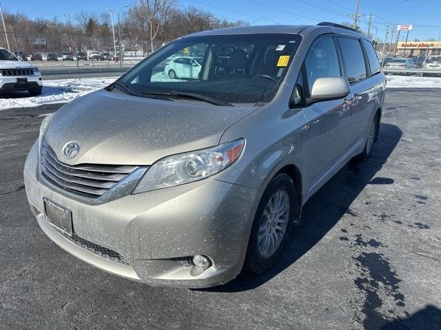 used 2017 Toyota Sienna car