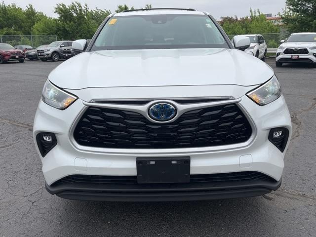used 2023 Toyota Highlander Hybrid car