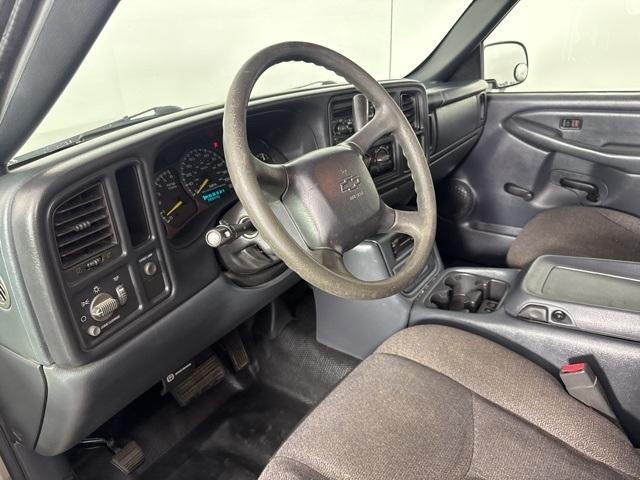 used 2000 Chevrolet Silverado 1500 car, priced at $2,200